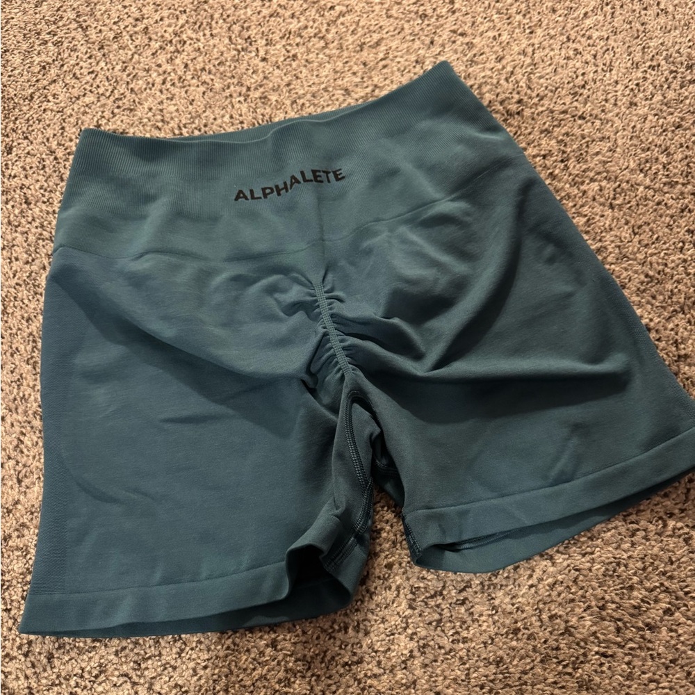 Alphalete Women's Teal Butt Scrunch Shorts